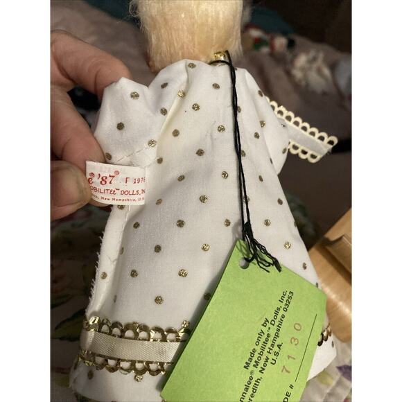 Annalee 7" Tree Top Angel in Gown with Gold Trim Doll 1987 ~ #713087 - Picture 7 of 8